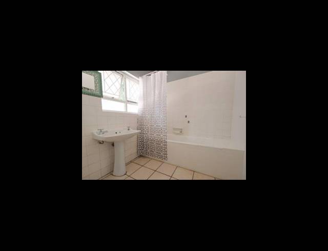 4 BEDROOM FREEHOLD FOR SALE IN ATHLONE PARK